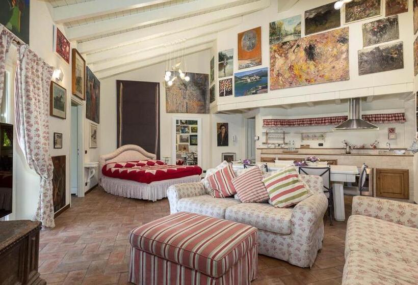 1 Bedroom Apartment Lake View, La Cucchetta