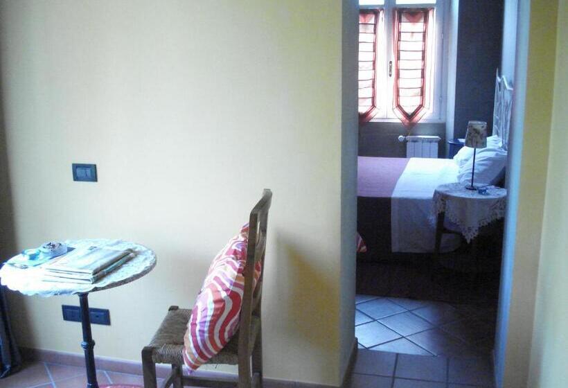 اتاق استاندارد سه نفره, Locanda Del Barbaresco