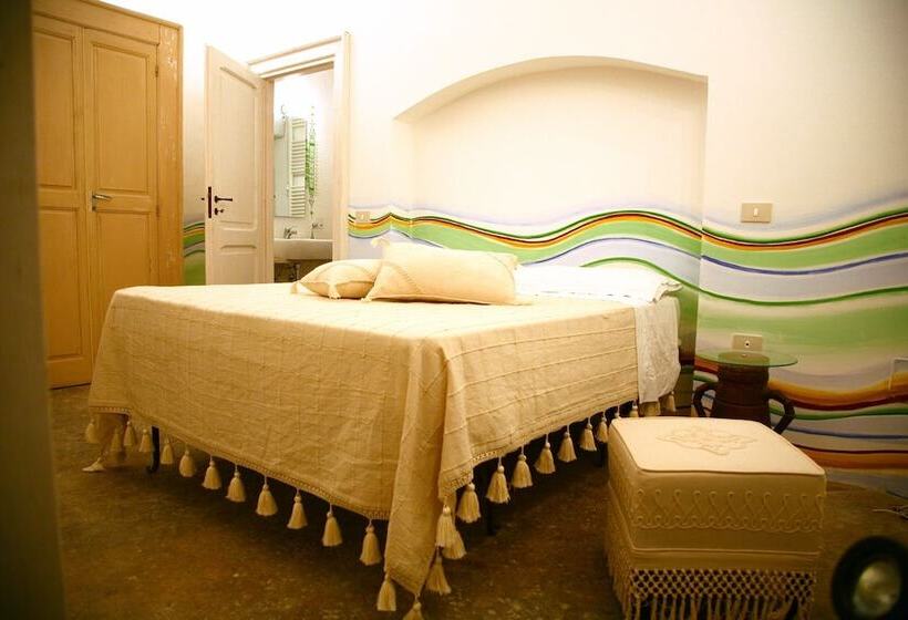 غرفة قياسية, Palazzo Briganti