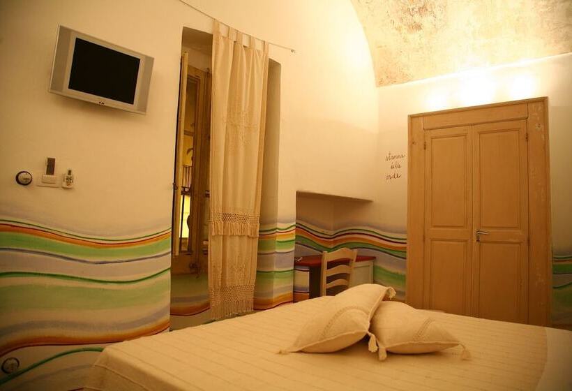 غرفة قياسية, Palazzo Briganti