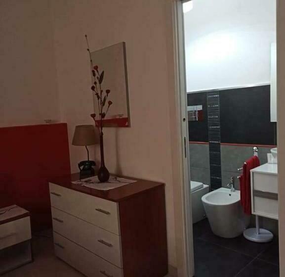 豪华三人间, B&b Omer