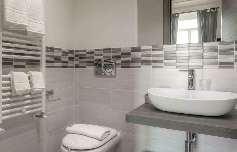 اتاق سه نفره دلوکس با چشمانداز دریا, A&g Affittacamere