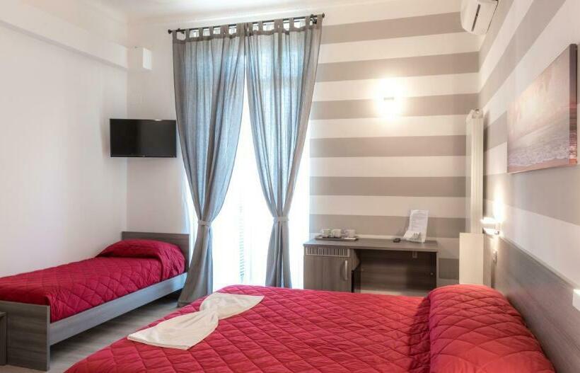 اتاق سه نفره دلوکس با چشمانداز دریا, A&g Affittacamere