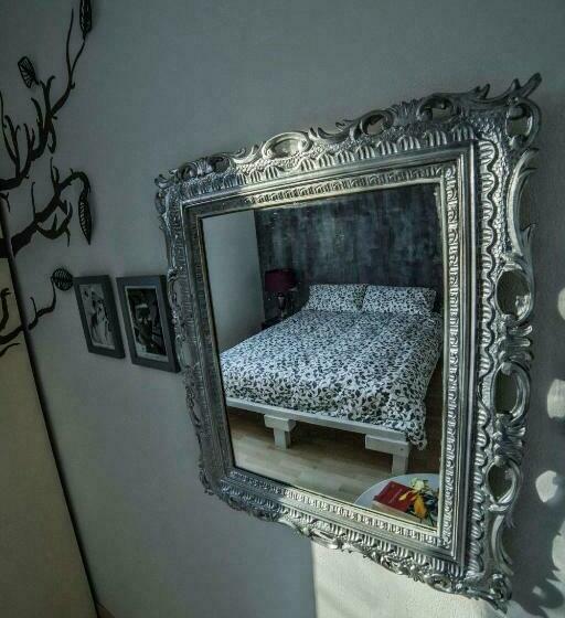 חדר משפחתי, Ritratto Sul Lago