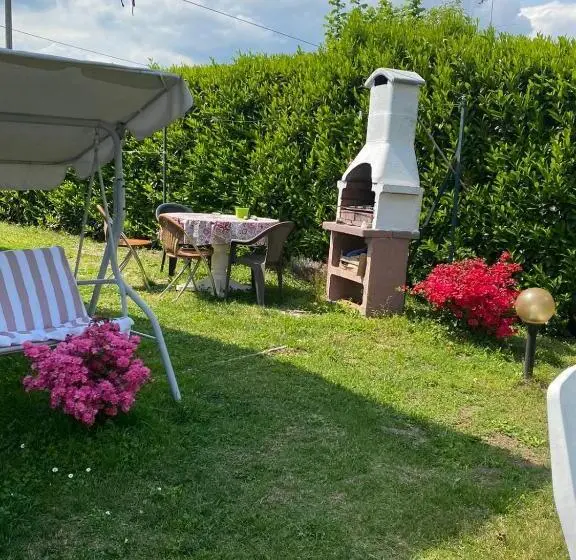 ファミリールーム, Ritratto Sul Lago