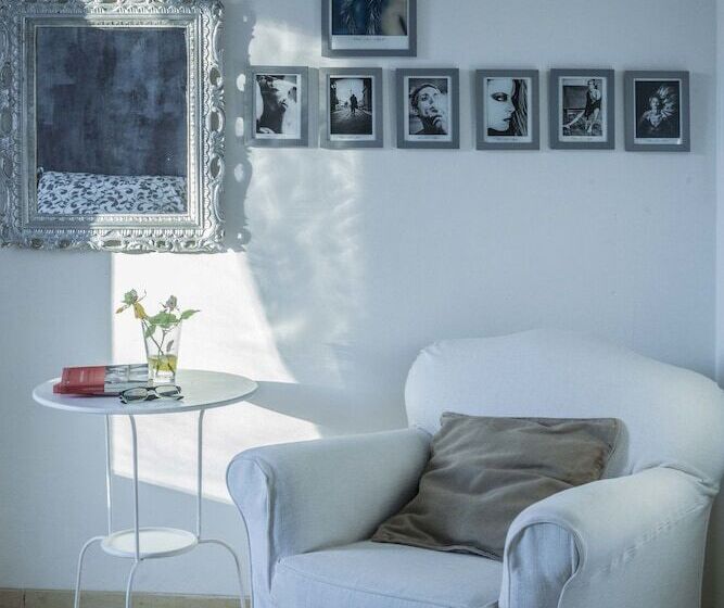 חדר משפחתי, Ritratto Sul Lago