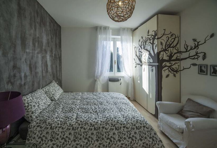 חדר משפחתי, Ritratto Sul Lago