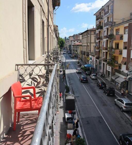 اتاق استاندارد چهارنفره با بالکن, Affittacamere La Musa