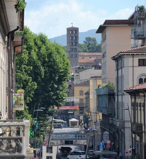 اتاق استاندارد چهارنفره با بالکن, Affittacamere La Musa