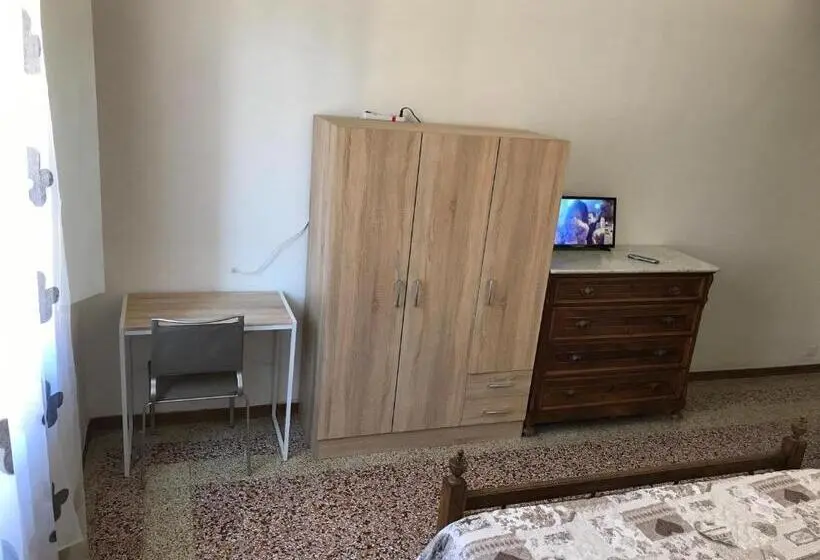 اتاق استاندارد سه نفره, Affittacamere La Musa