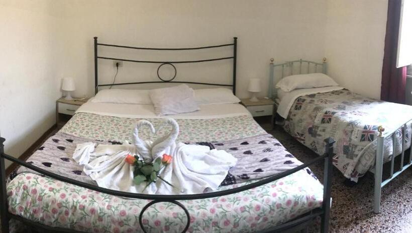 اتاق استاندارد سه نفره, Affittacamere La Musa