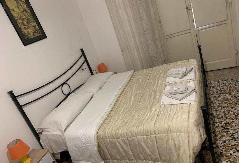 اتاق استاندارد سه تخته با بالکن, Affittacamere La Musa