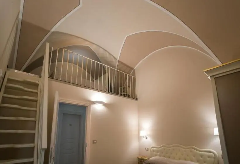 ファミリーステューディオ, Palazzo Bove