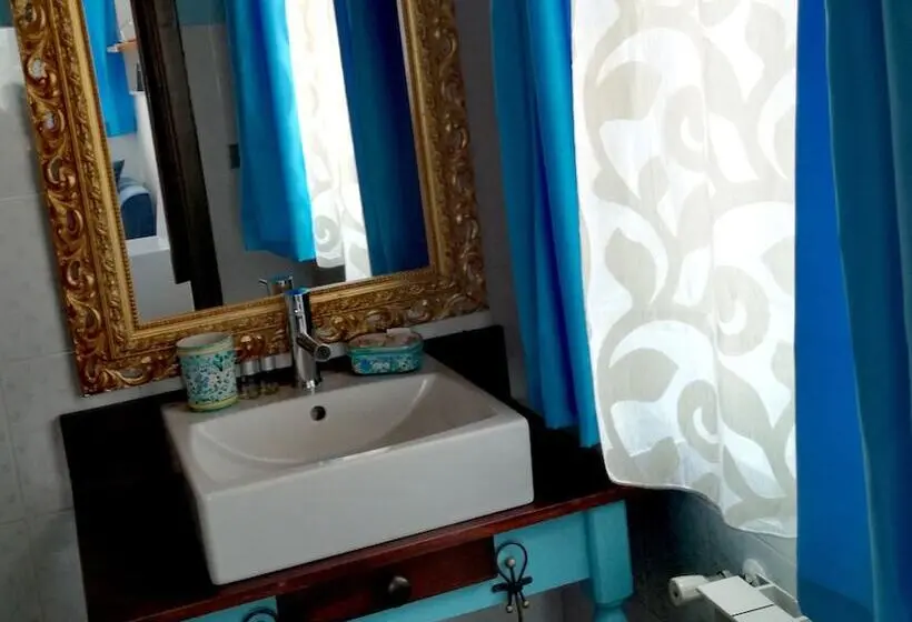 スタンダードトリプルルーム, Petralava Etna B&b
