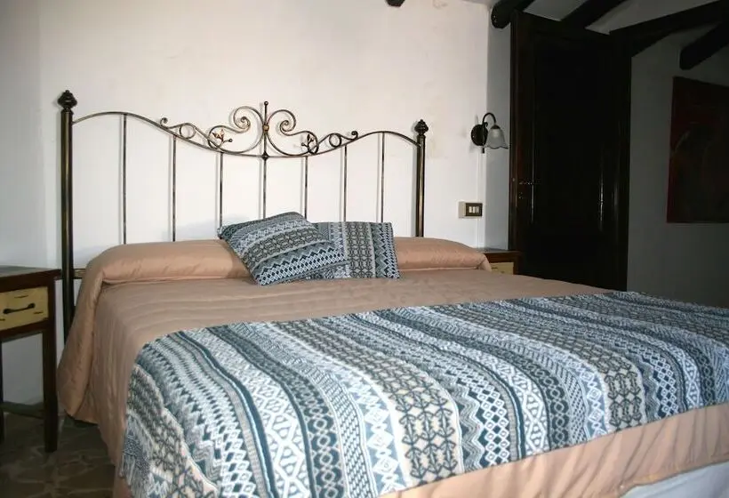 スタンダードトリプルルーム, Petralava Etna B&b