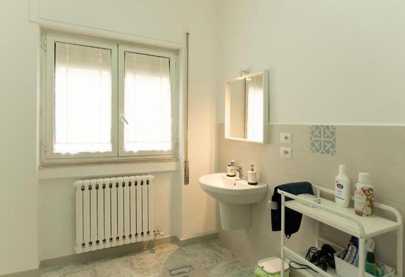 اتاق لوکس, Archita Guest House