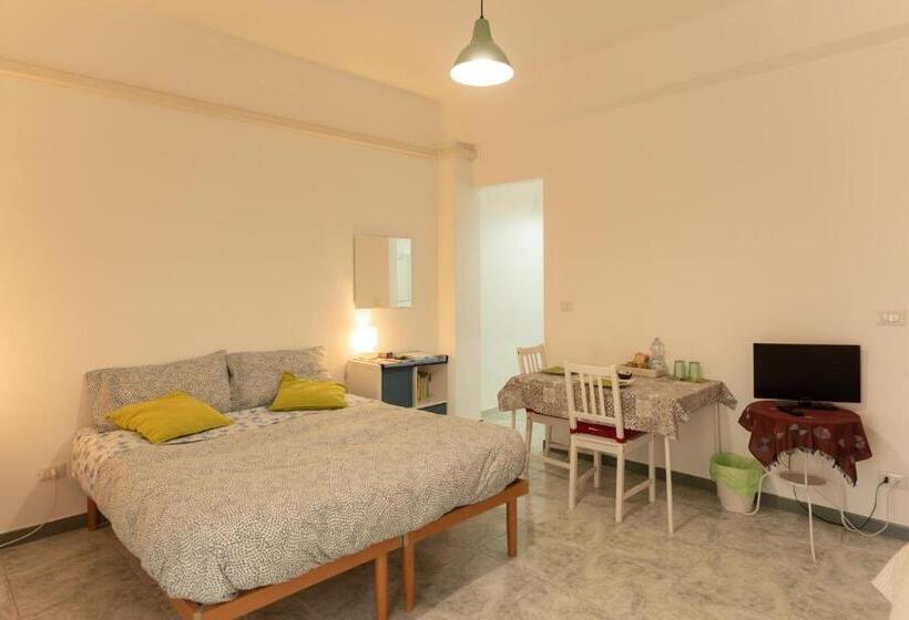اتاق لوکس, Archita Guest House