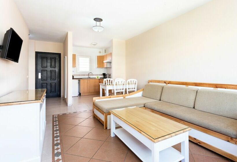 דירת חדר, El Duque