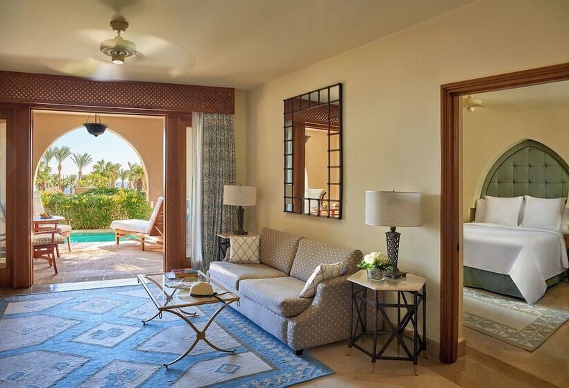 جناح مزود بحمام سباحة, Four Seasons Resort Sharm El Sheikh