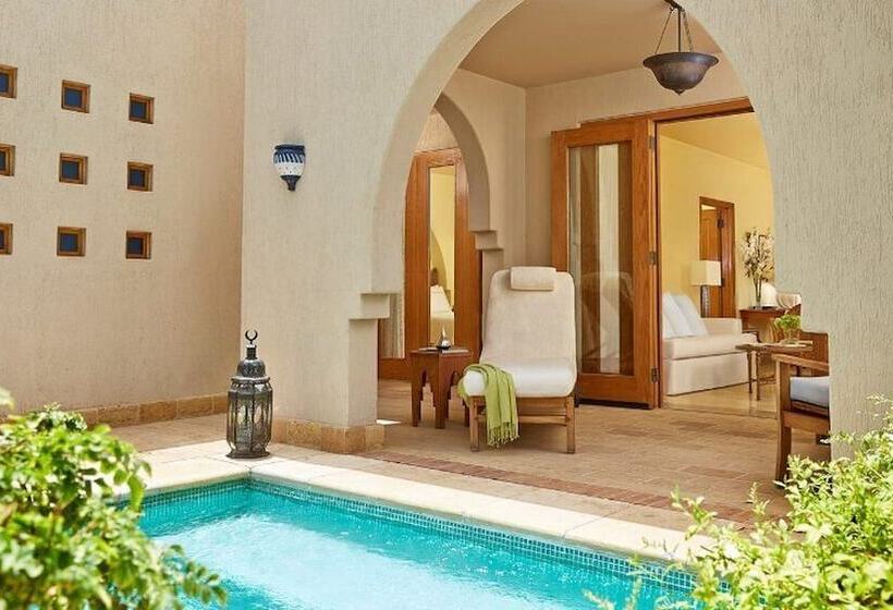 جناح مزود بحمام سباحة, Four Seasons Resort Sharm El Sheikh