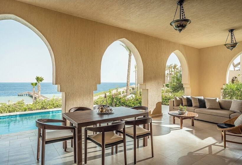 جناح مزود بحمام سباحة, Four Seasons Resort Sharm El Sheikh