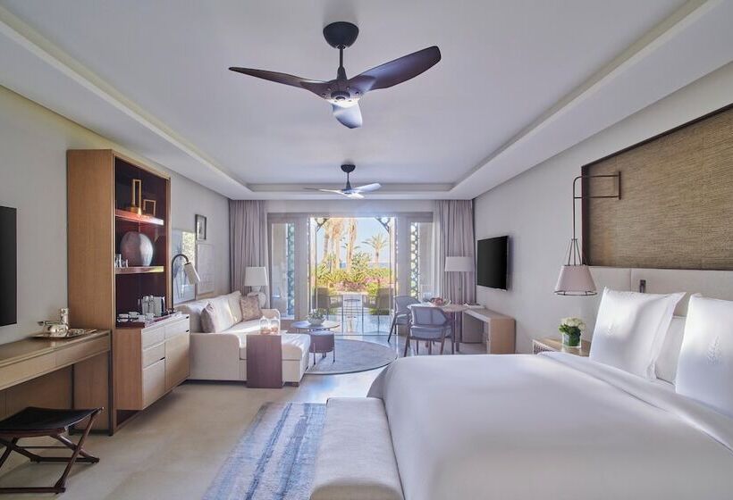 جناح مزود بحمام سباحة, Four Seasons Resort Sharm El Sheikh