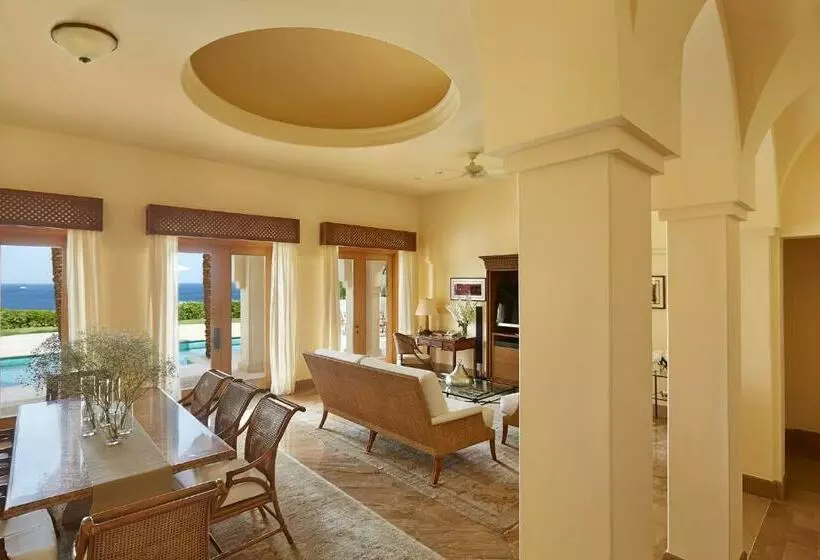 プレジデントスイートルーム, Four Seasons Resort Sharm El Sheikh