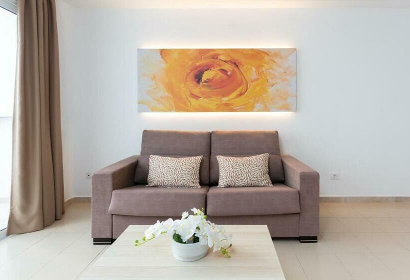 דירת חדר, Globales Tamaimo Tropical