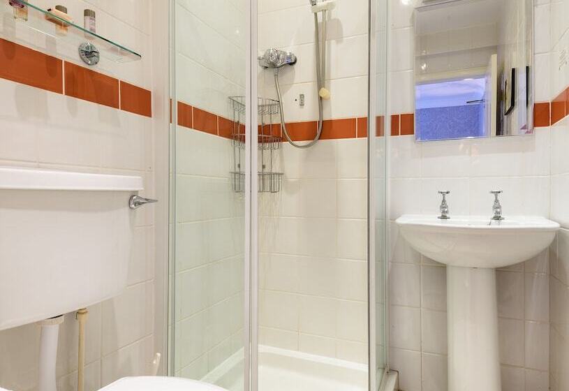 غرفة قياسية فردية, The Atholl Palace