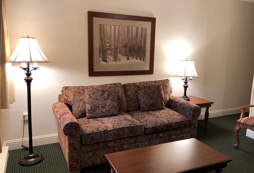 جناح, Best Western Country Lane Inn