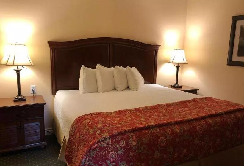 キングサイズベッドのスイートルーム, Best Western Country Lane Inn