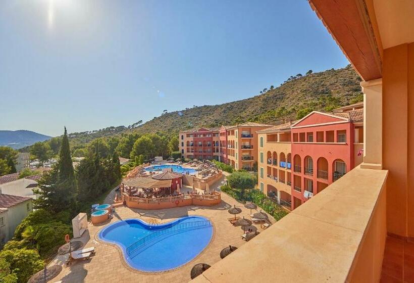 اتاق استاندارد با چشم‌انداز استخر, Bordoy Don Antonio