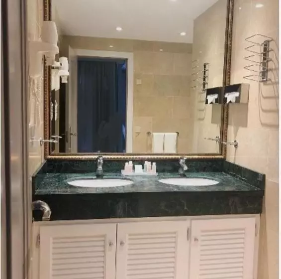 اتاق استاندارد یک نفره, Boutique Hotel B51