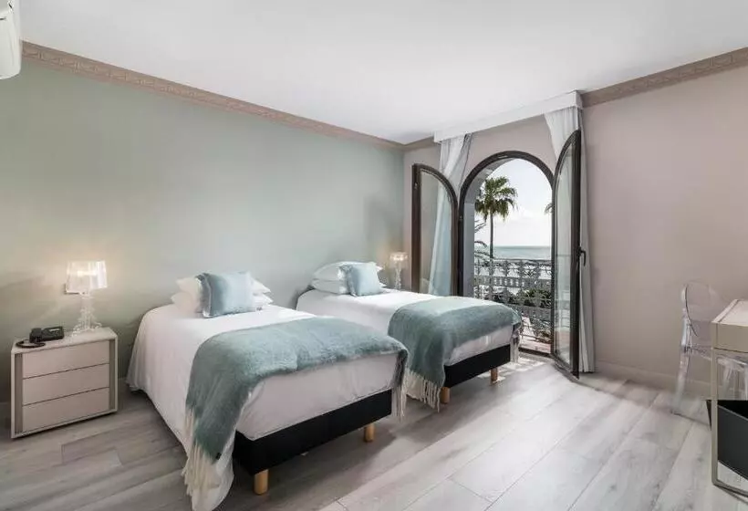 اتاق استاندارد یک نفره با چشم‌انداز دریا, Boutique Hotel B51