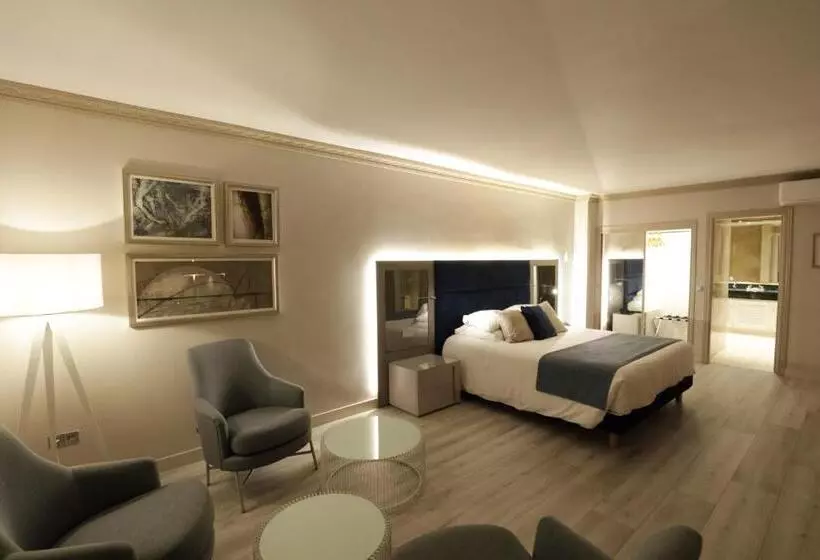 سوییت سوپریور, Boutique Hotel B51