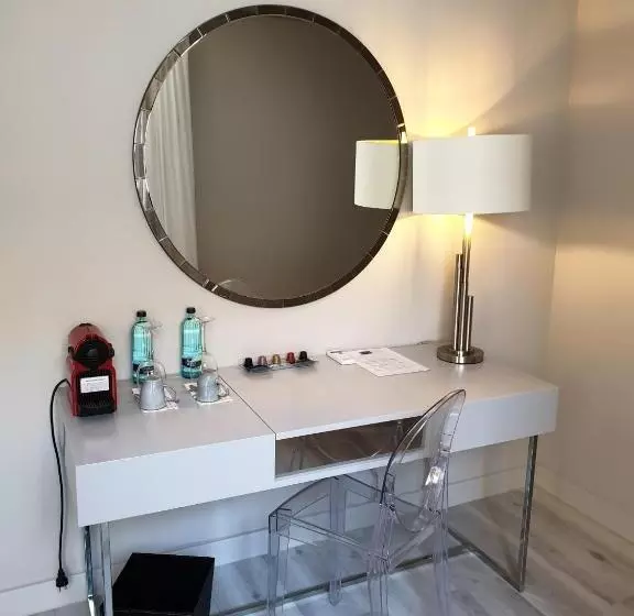 سوییت سوپریور, Boutique Hotel B51