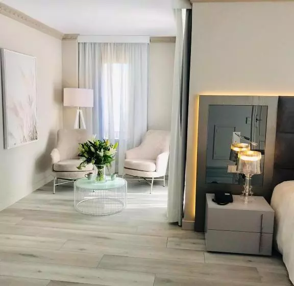 سوییت با چشم‌انداز دریا, Boutique Hotel B51