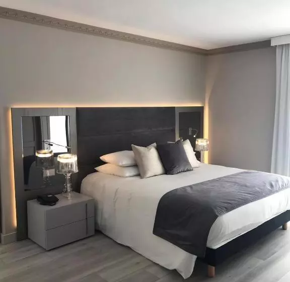 سوییت با چشم‌انداز دریا, Boutique Hotel B51
