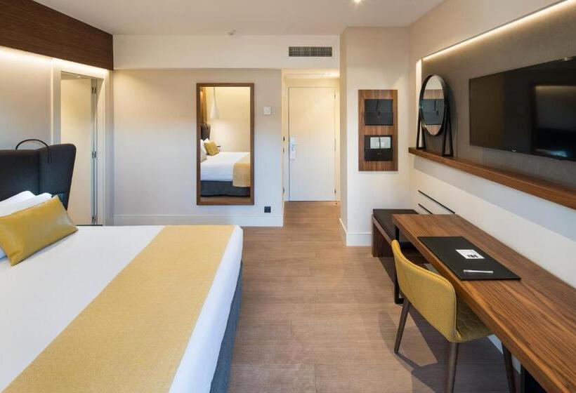 Номер Deluxe, Catalonia Eixample 1864