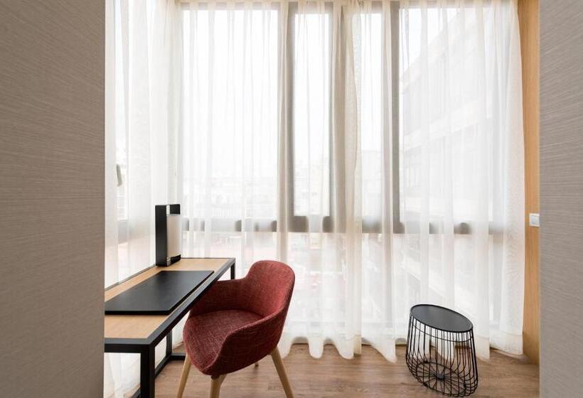 Номер Executive, Catalonia Eixample 1864