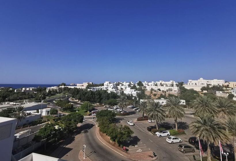 اتاق استاندارد, Crowne Plaza Muscat, An Ihg