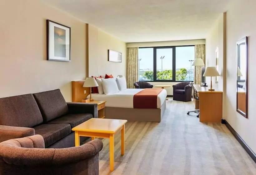 ファミリールーム, Crowne Plaza Muscat, An Ihg