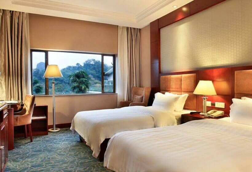 디럭스 룸, Guilin Park