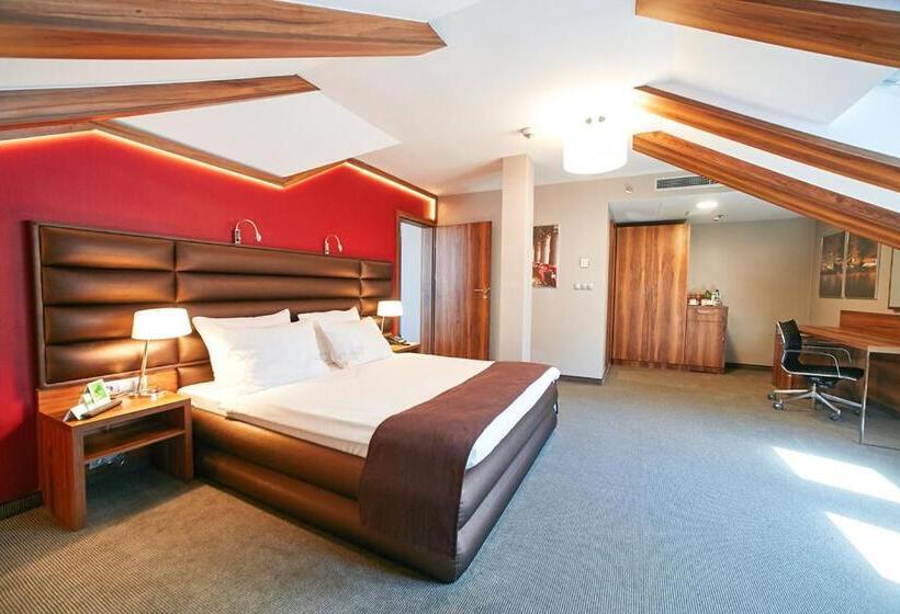 ジュニアスイート, Holiday Inn Krakow City Centre, An Ihg