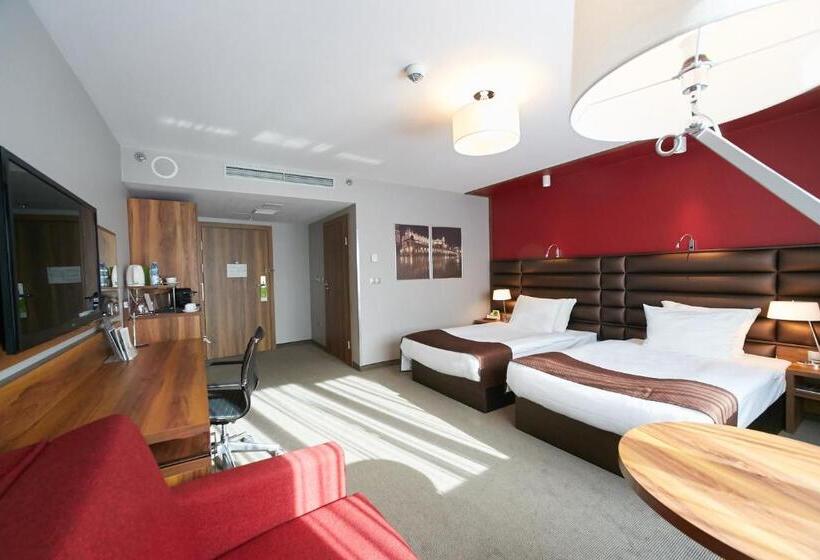 Номер Премиум, Holiday Inn Krakow City Centre, An Ihg