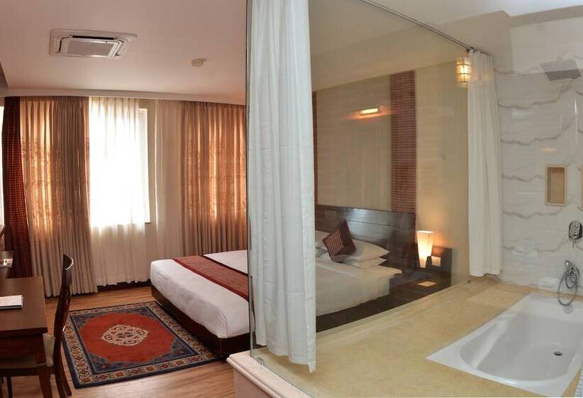 سوییت لوکس, Marshyangdi