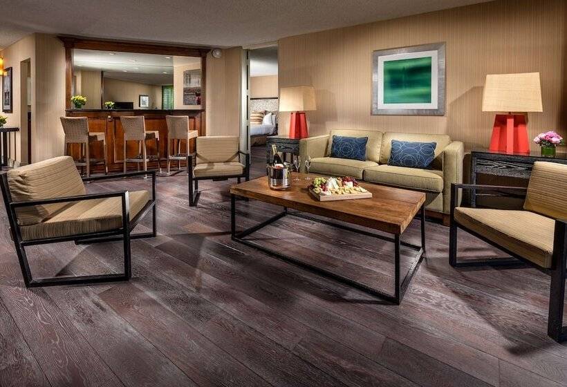 프레지덴셜 스위트, Maya   A Doubletree By Hilton