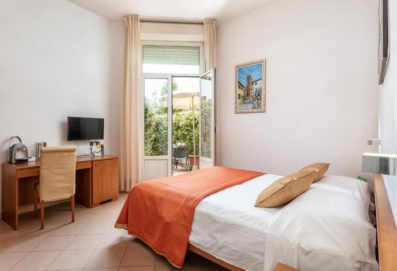 Chambre Supérieure Vue Ville, Minerva