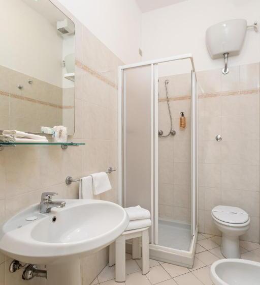 Chambre Standard Vue Ville, Minerva