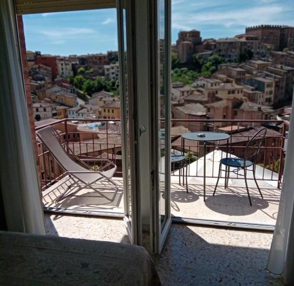 Chambre Supérieure Vue Ville, Minerva